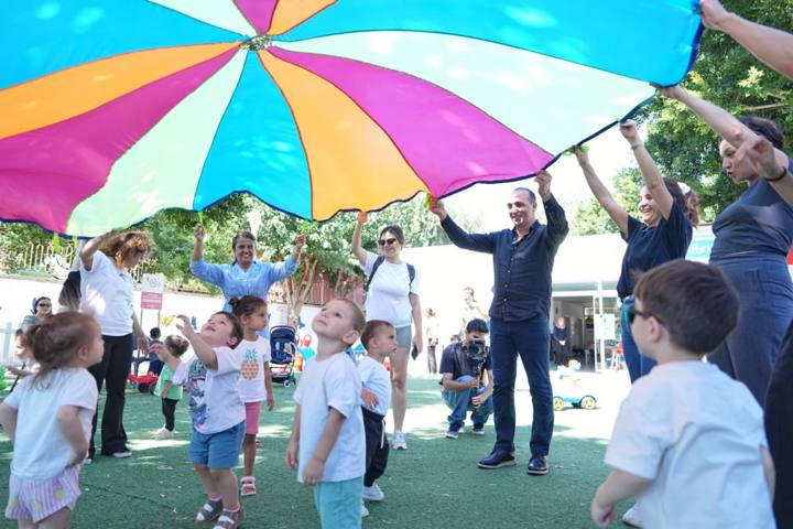 Başkan Kotan Bebek Parkı'nda çocuklarla buluştu